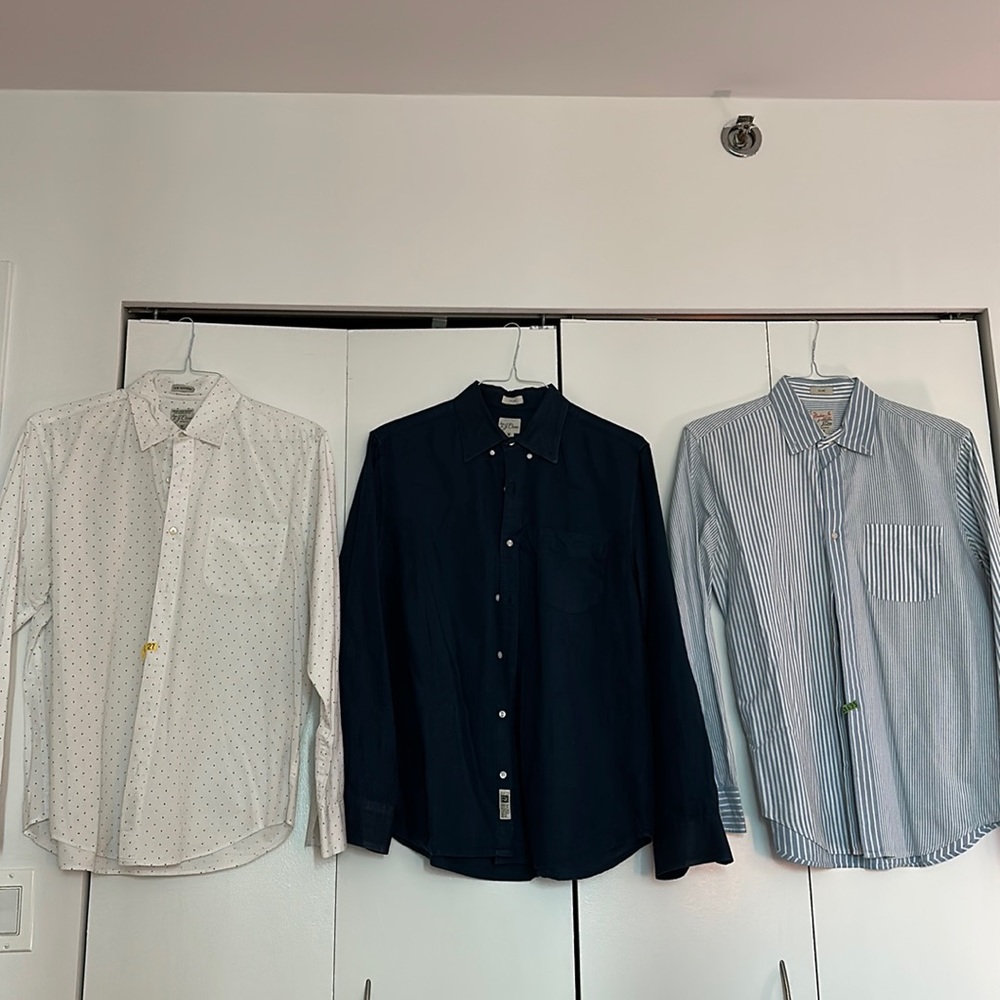 Bundle of 3 j crew men’s button down shirts in blue tones